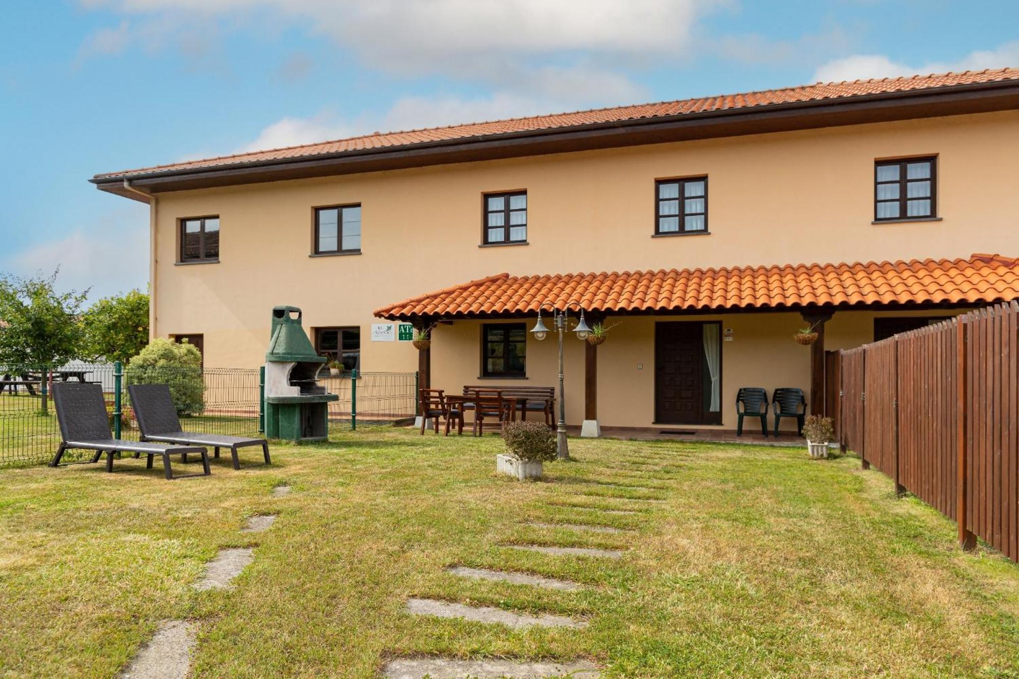 Apartamentos El Acebo Navés Værelse billede